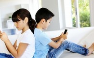 ジョブスは正しかった！スマホが子供の睡眠を妨害している！